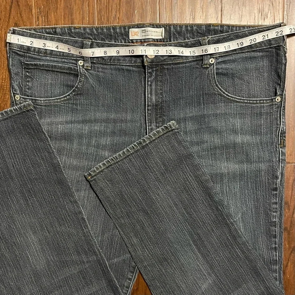 Lee Modern Series L342 Denim Straight Fit Stretch Jeans - Picture 6 of 9